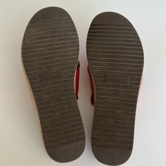 Vionic Hayden Red Leather Wedge Platform Slides Sandals Size 8.5 - Picture 12 of 13